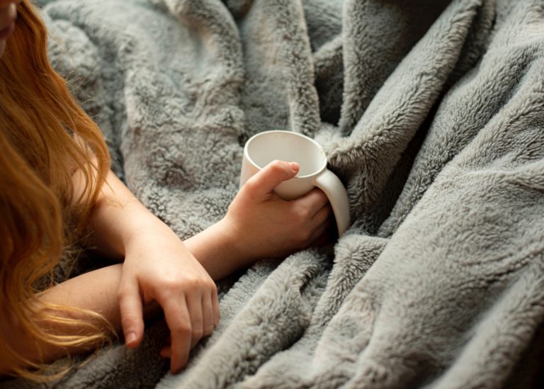 המדריך השלם לבחירת שמיכות חורף מושלמות